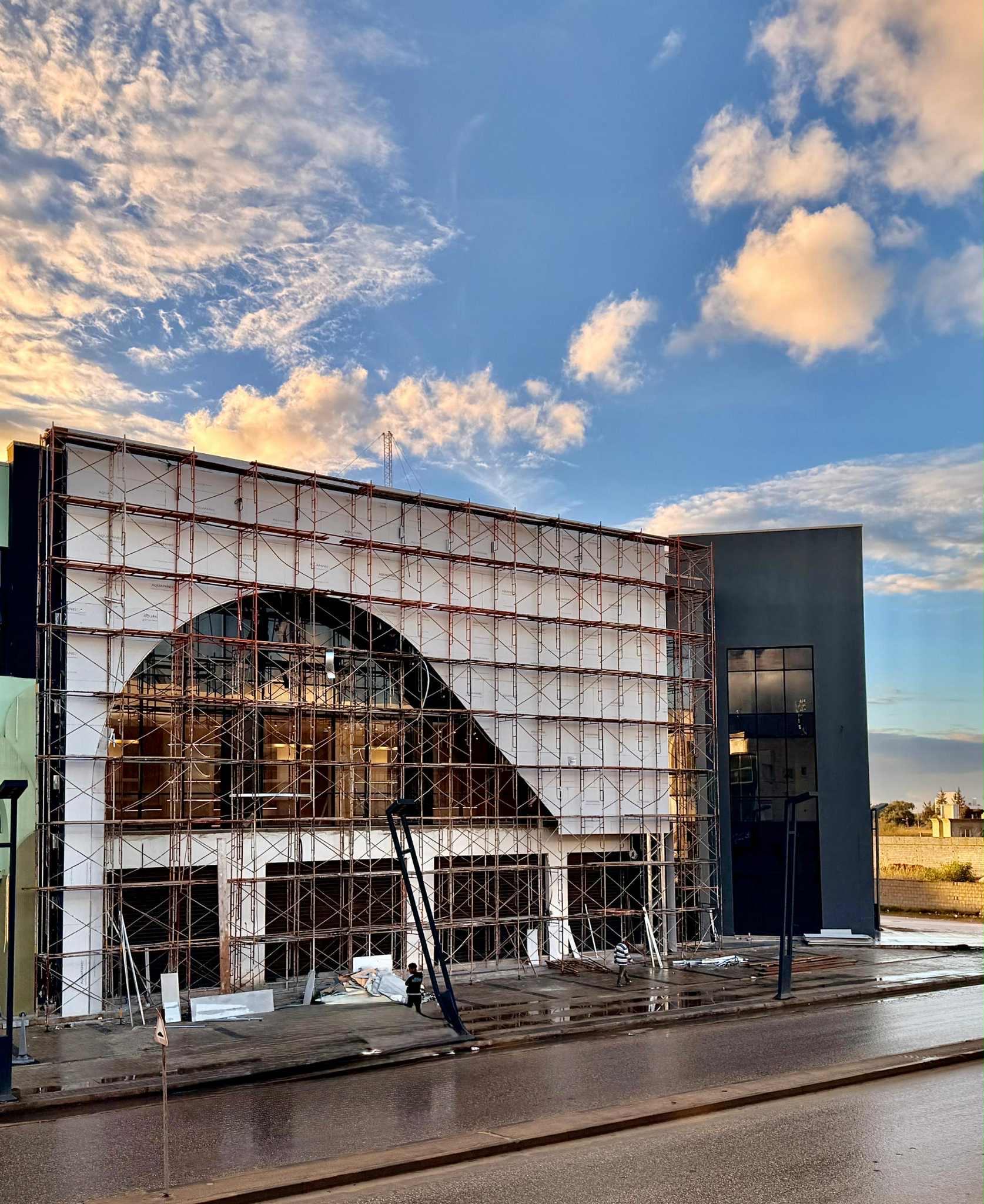 Photo: Facade during construction